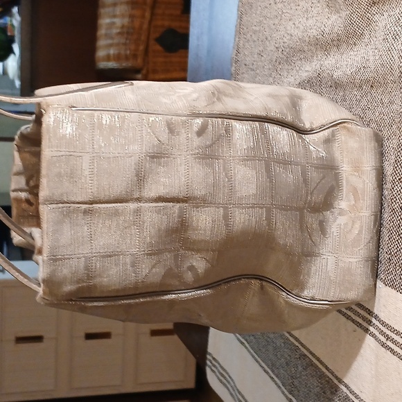 Authentic Chanel Silver Travel Line Bag - Picture 4 of 16